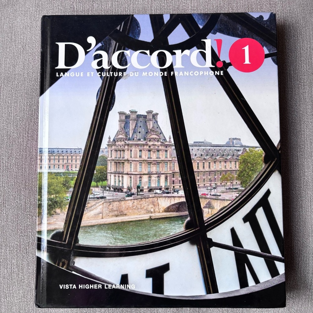 Like new D'accord! 1 Textbook French Language and culture Vista higher learning